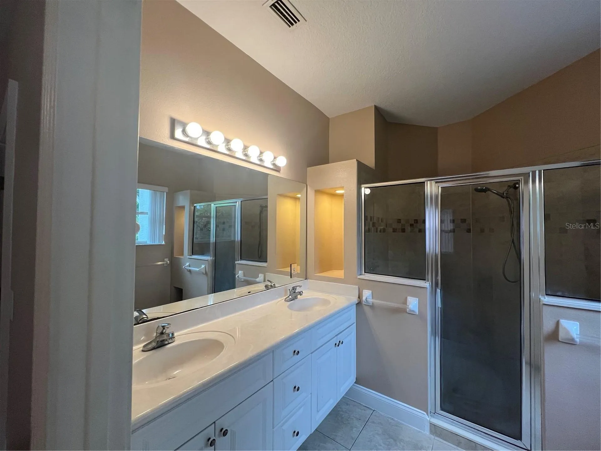 20 Woodfield Drive Palm Coast FL 32164