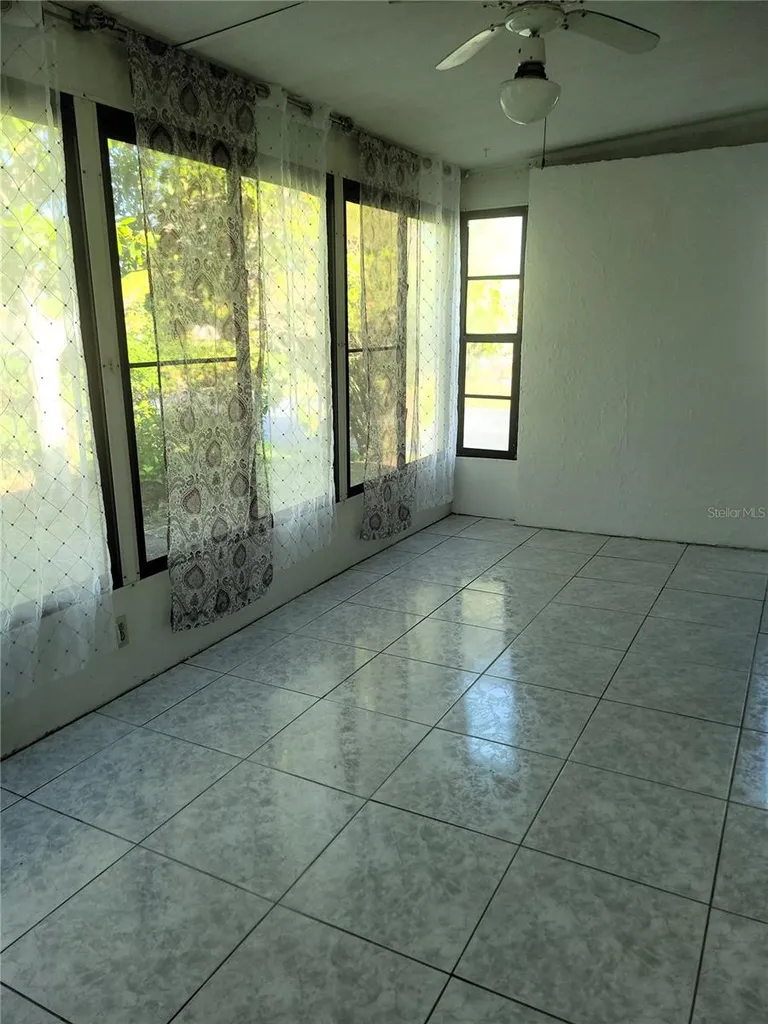 9110 Via Recreo New Port Richey FL 34655