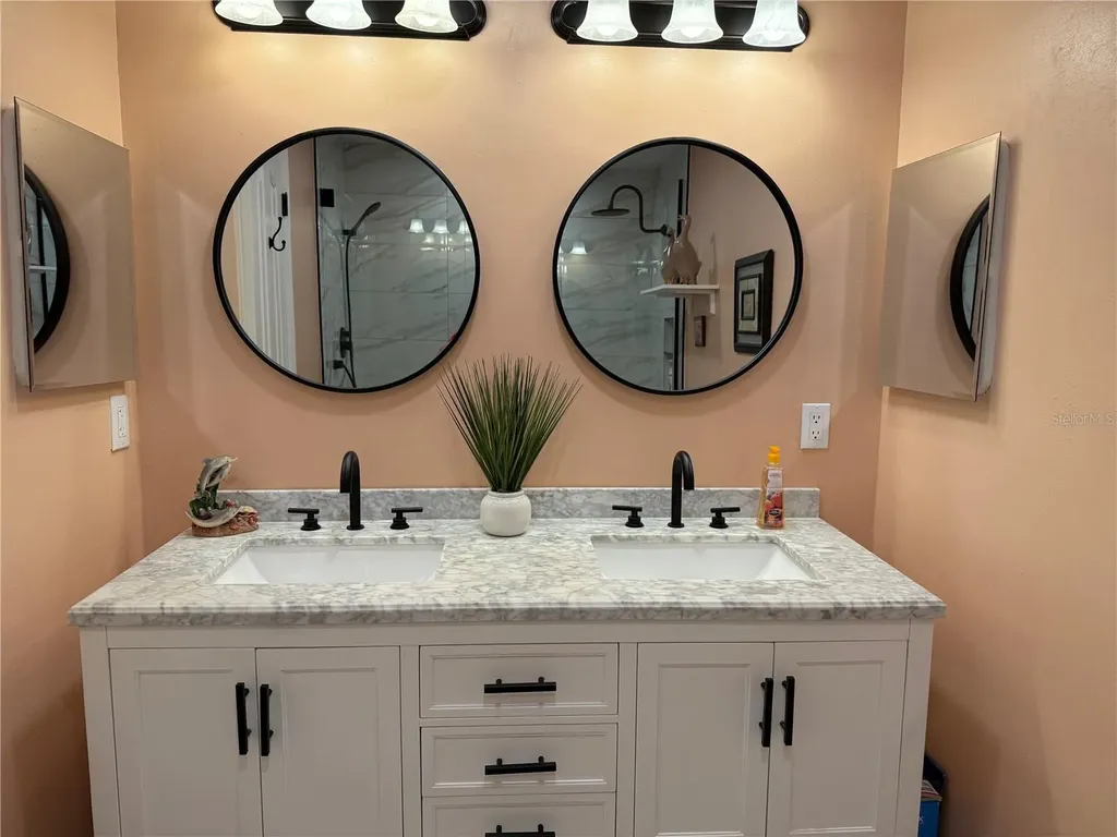 4716 61st Avenue Terrace W Bradenton FL 34210