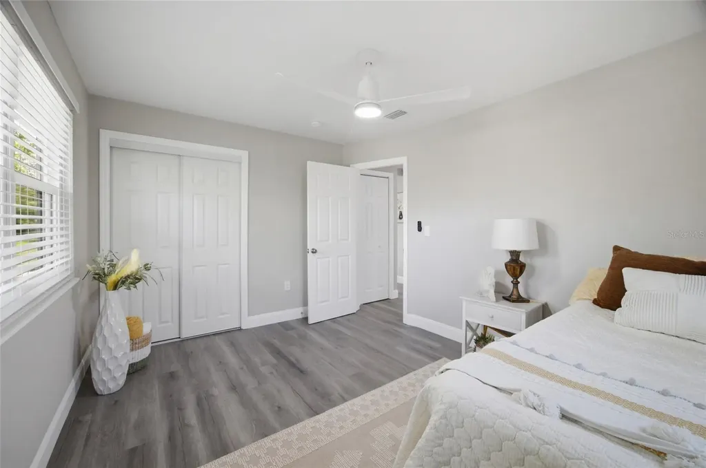 923 N Palm Drive SW Largo FL 33770