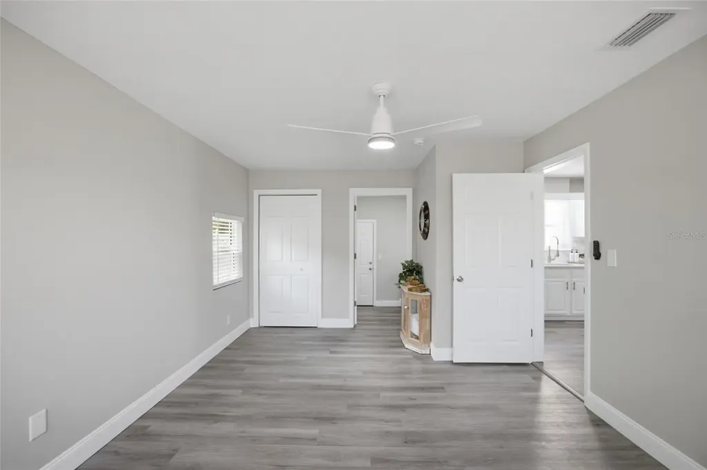 923 N Palm Drive SW Largo FL 33770