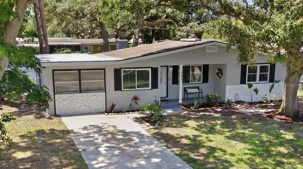 923 N Palm Drive SW Largo FL 33770