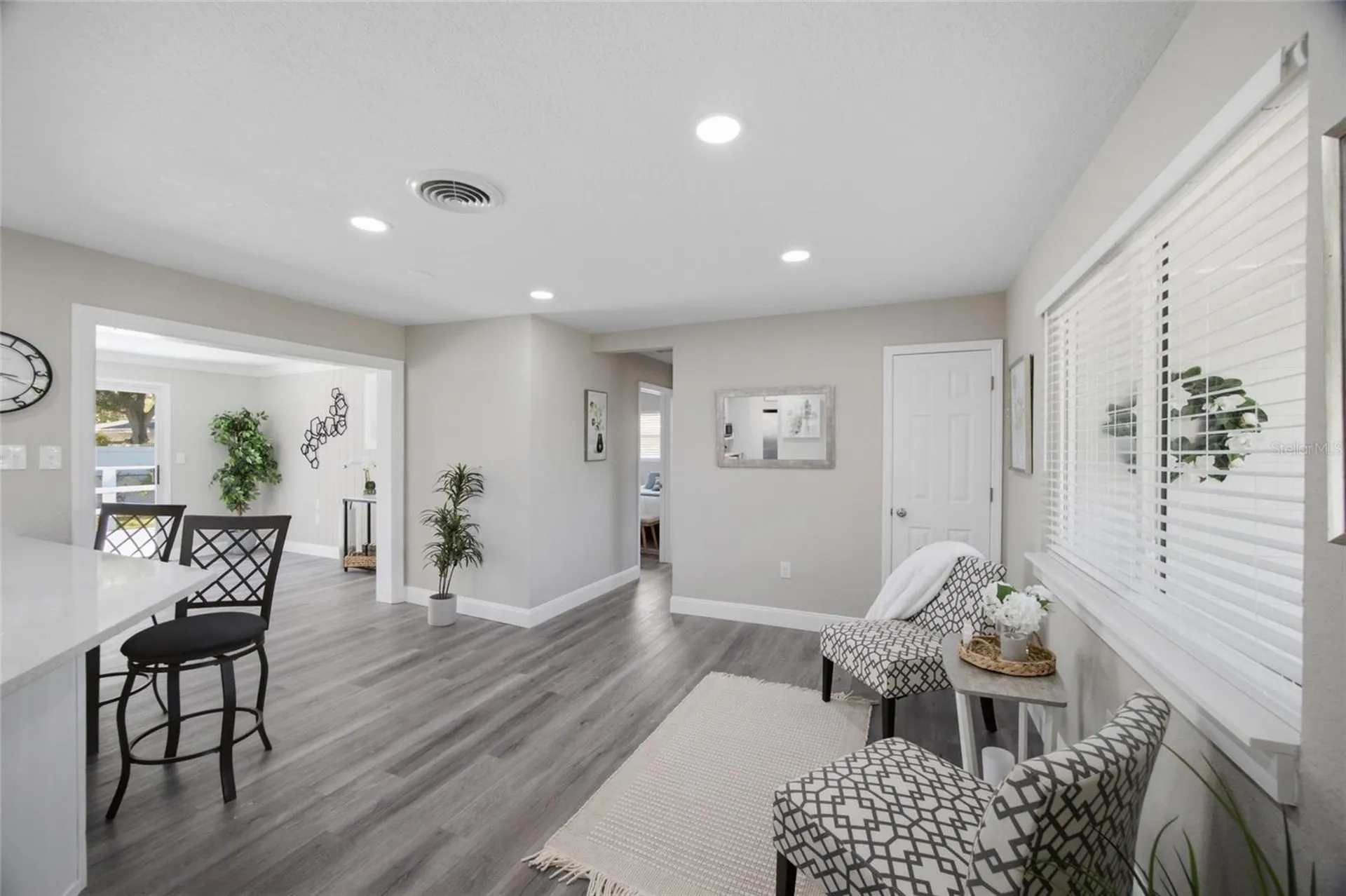 923 N Palm Drive SW Largo FL 33770