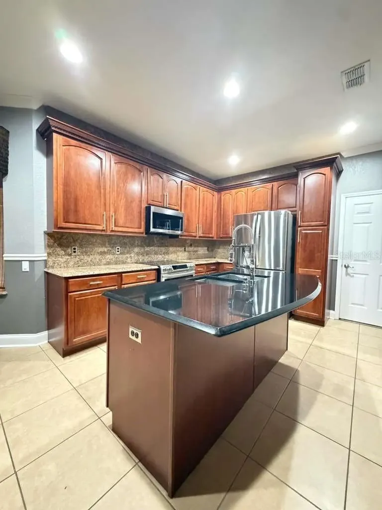 1105 Toluke Point Orlando FL 32828