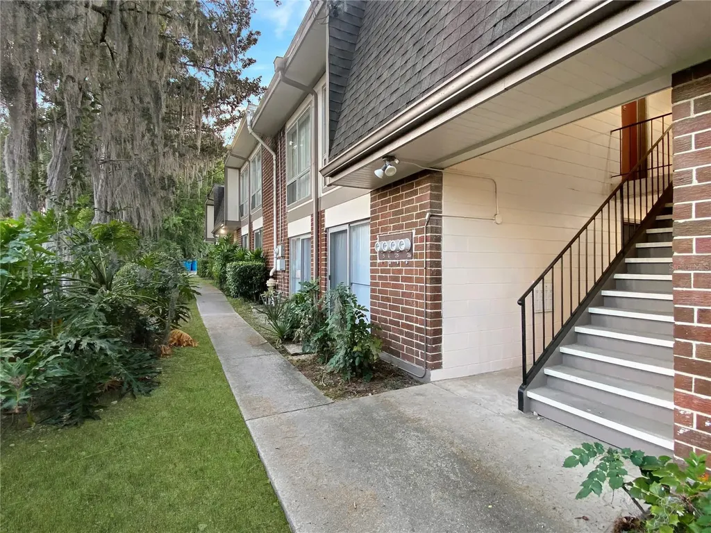 1700 SW 16th Court Gainesville FL 32608