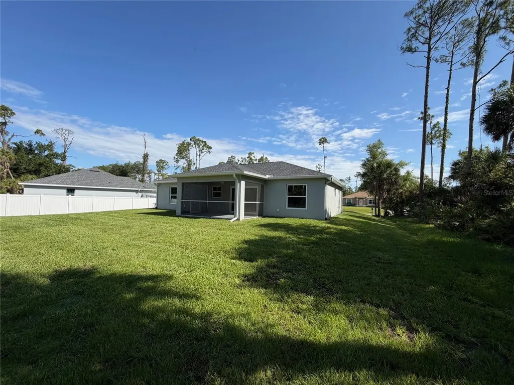 2587 Nowatney Avenue North Port FL 34286