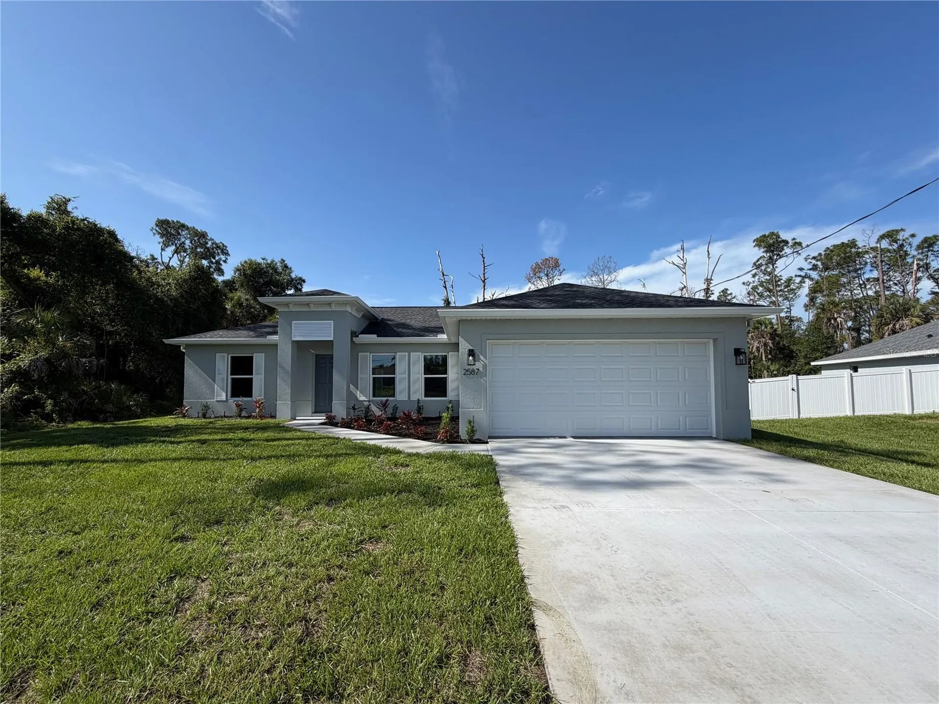 2587 Nowatney Avenue North Port FL 34286