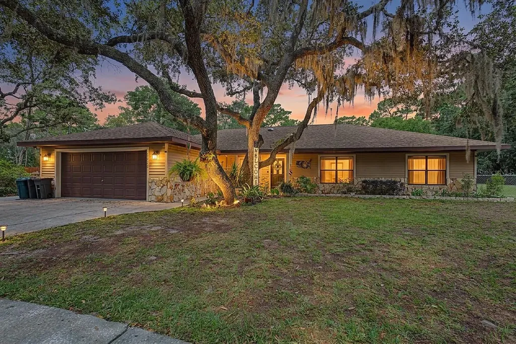 2222 S Bolton Avenue Homosassa FL 34448