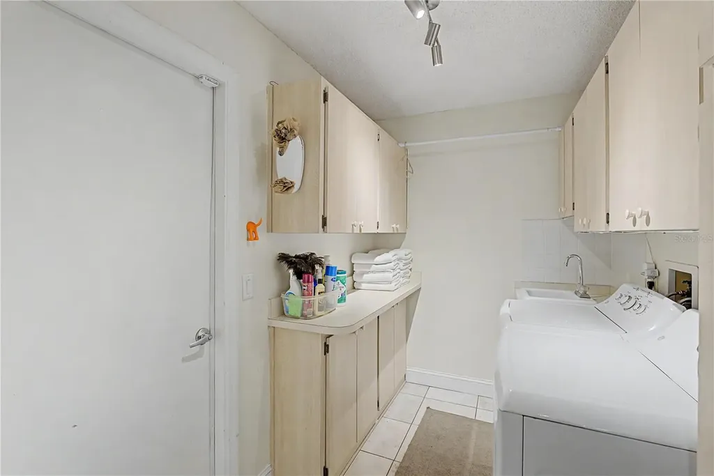 2222 S Bolton Avenue Homosassa FL 34448