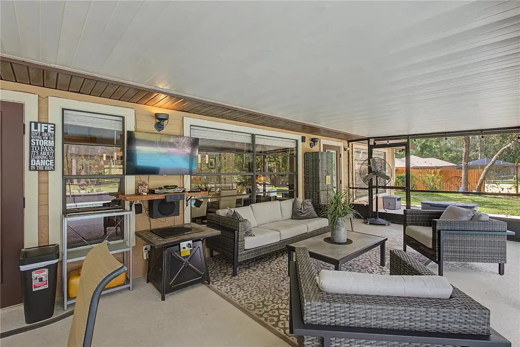 2222 S Bolton Avenue Homosassa FL 34448