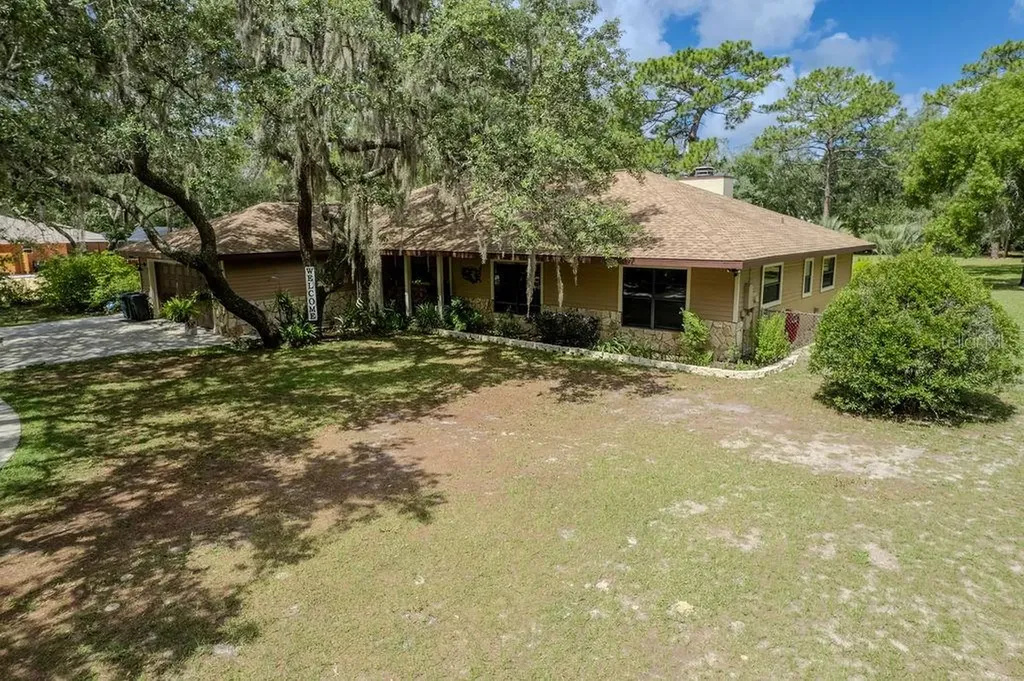 2222 S Bolton Avenue Homosassa FL 34448