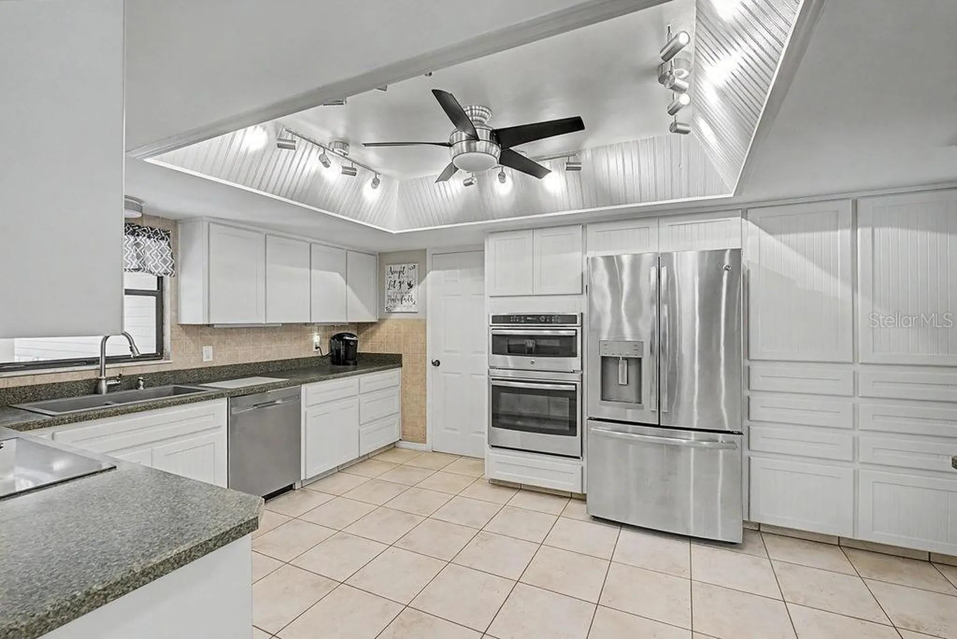 2222 S Bolton Avenue Homosassa FL 34448