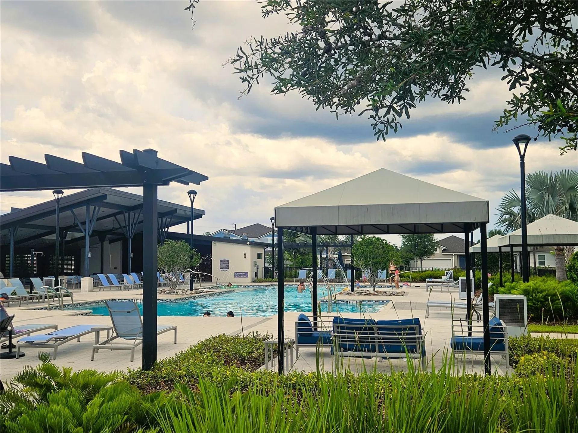 19403 Blue Pond Drive Lutz FL 33558