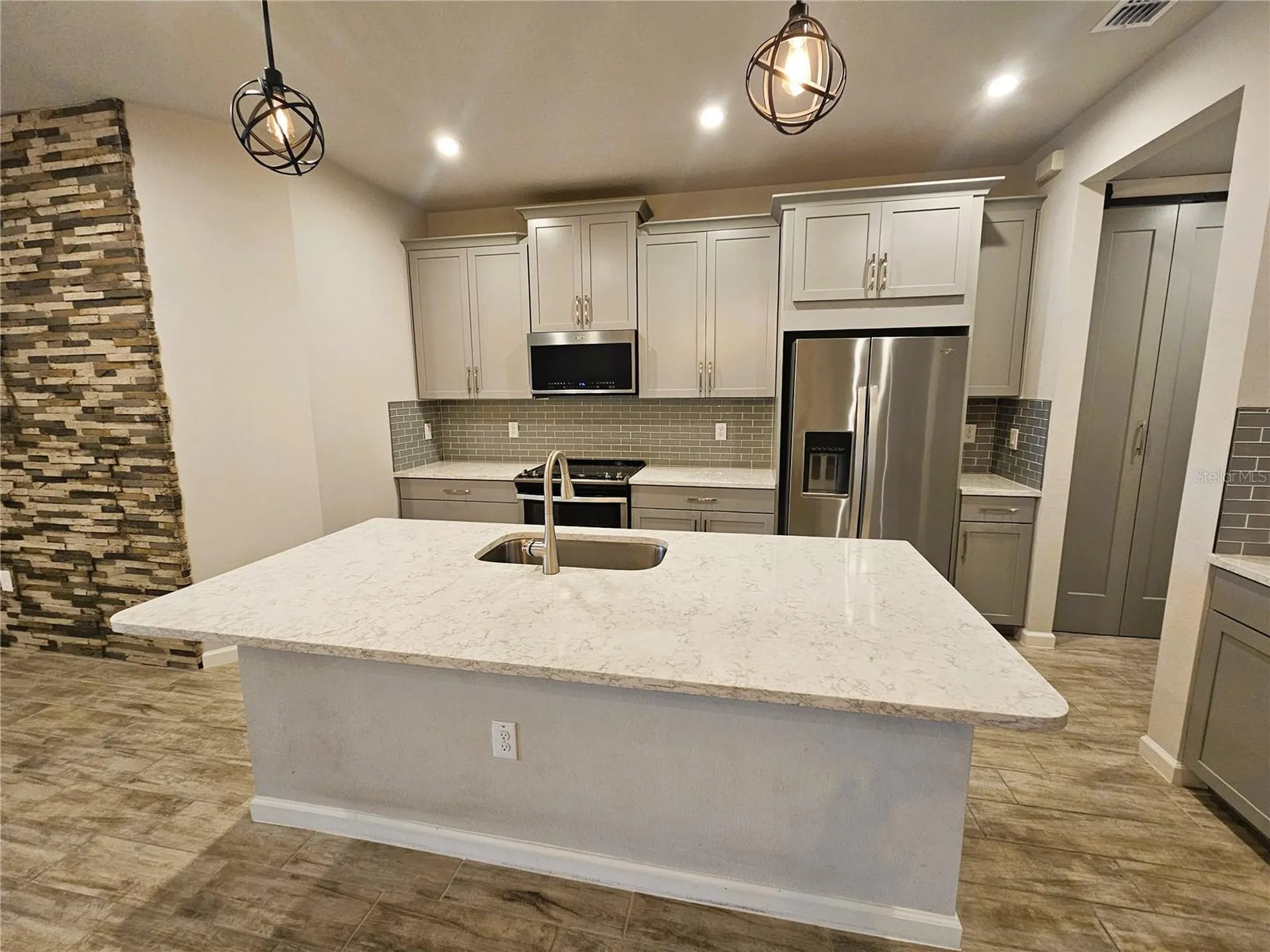 19403 Blue Pond Drive Lutz FL 33558