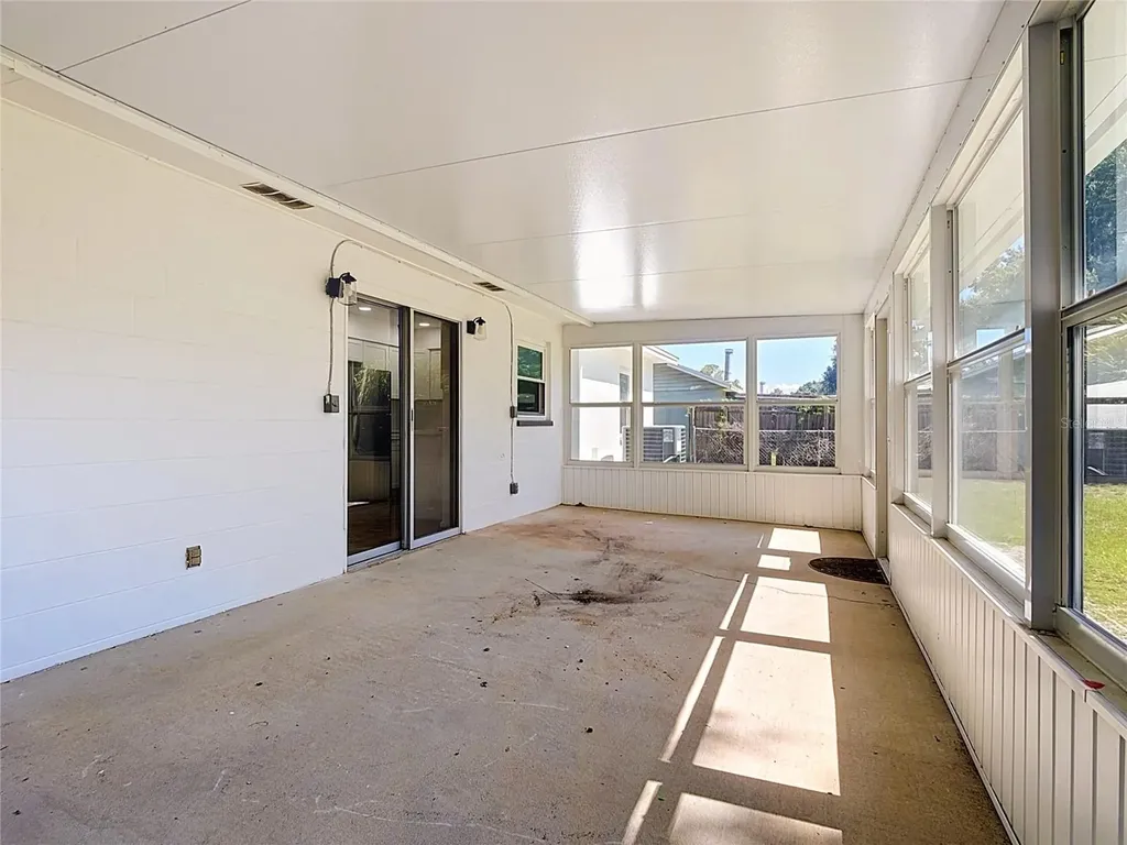 852 Cinnamon Drive Winter Haven FL 33880