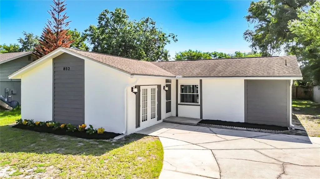 852 Cinnamon Drive Winter Haven FL 33880