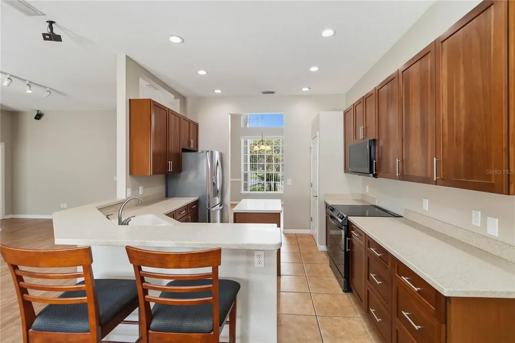 8122 Canyon Lake Circle Orlando FL 32835
