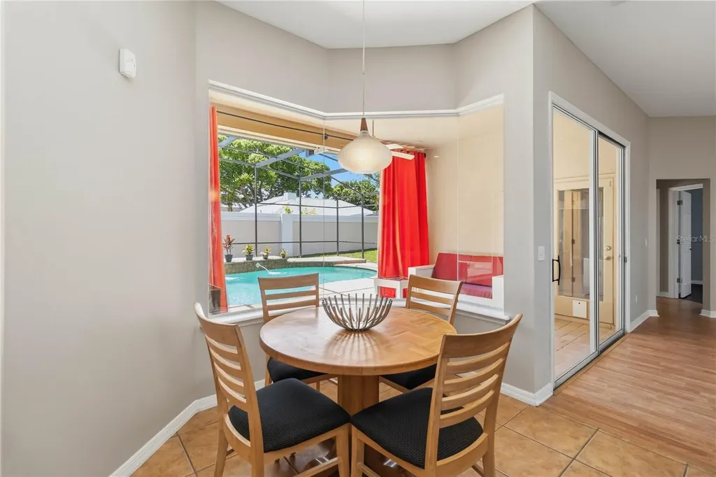 8122 Canyon Lake Circle Orlando FL 32835
