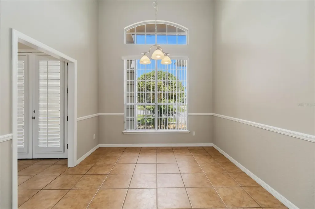8122 Canyon Lake Circle Orlando FL 32835