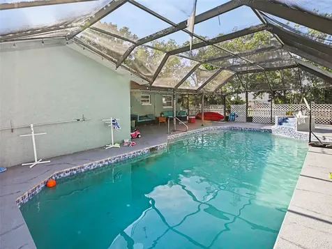 415 Oakmount Road Clearwater FL 33765