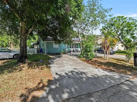 415 Oakmount Road Clearwater FL 33765