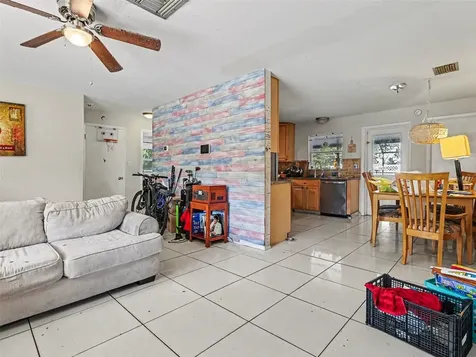 415 Oakmount Road Clearwater FL 33765