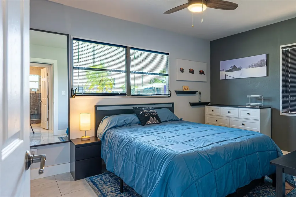5760 3rd Avenue N St Petersburg FL 33710