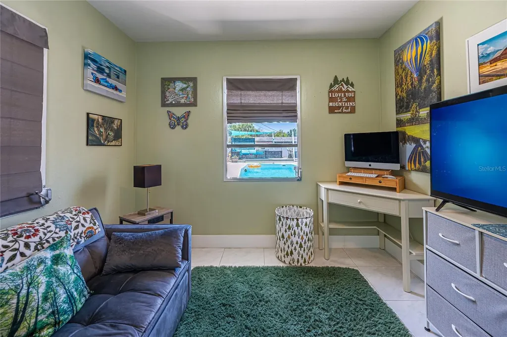 5760 3rd Avenue N St Petersburg FL 33710