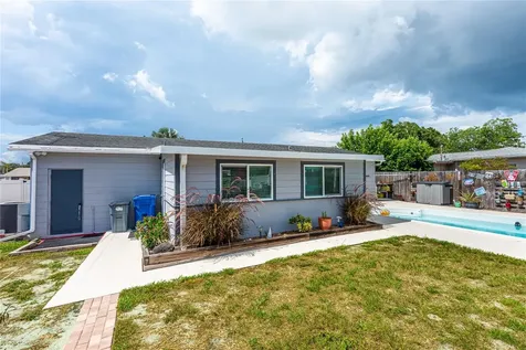 5760 3rd Avenue N St Petersburg FL 33710