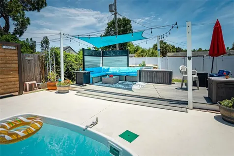 5760 3rd Avenue N St Petersburg FL 33710