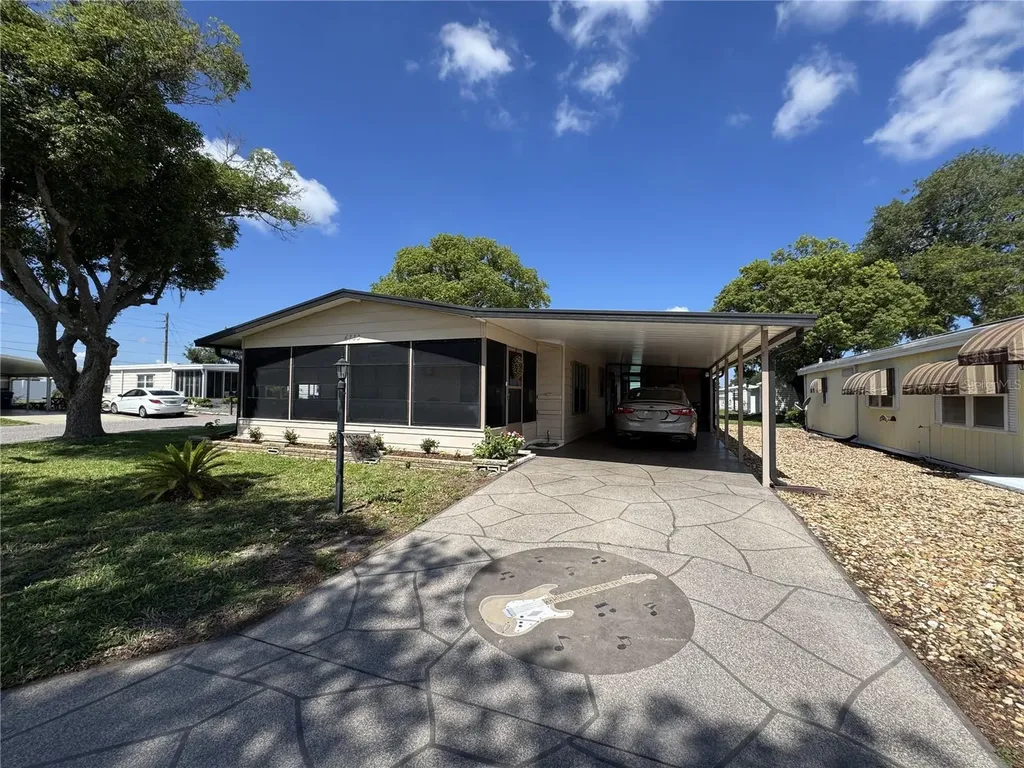 6733 Kensington Drive NE Winter Haven FL 33881