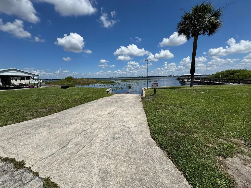 6733 Kensington Drive NE Winter Haven FL 33881