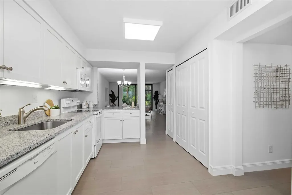 521 Bayport Way Longboat Key FL 34228
