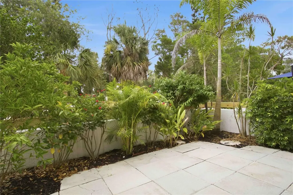521 Bayport Way Longboat Key FL 34228