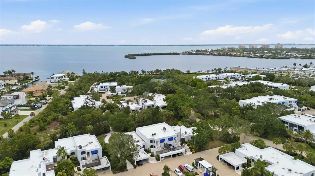 521 Bayport Way Longboat Key FL 34228