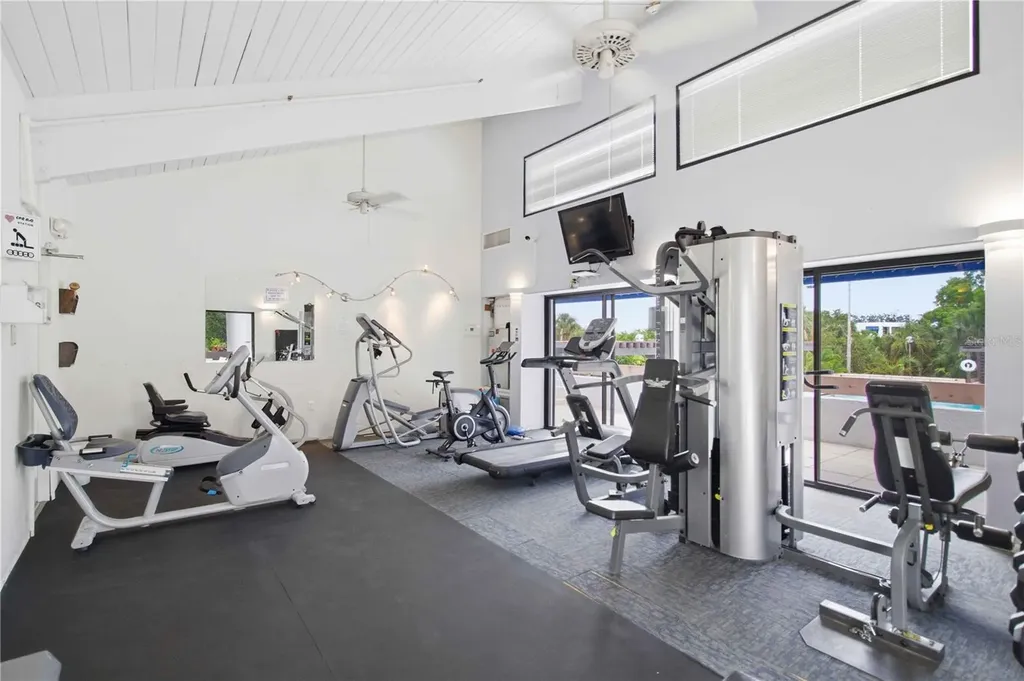 521 Bayport Way Longboat Key FL 34228