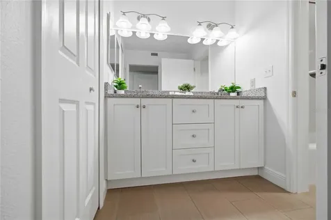 521 Bayport Way Longboat Key FL 34228