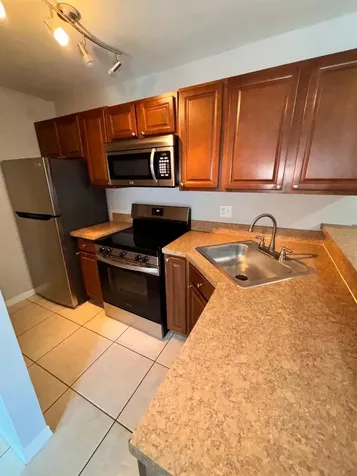 6004 Westgate Drive Orlando FL 32835