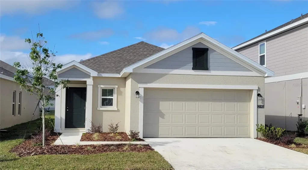 2195 Green Valley Street Daytona Beach FL 32124