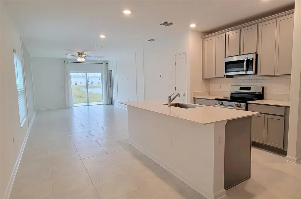 2195 Green Valley Street Daytona Beach FL 32124