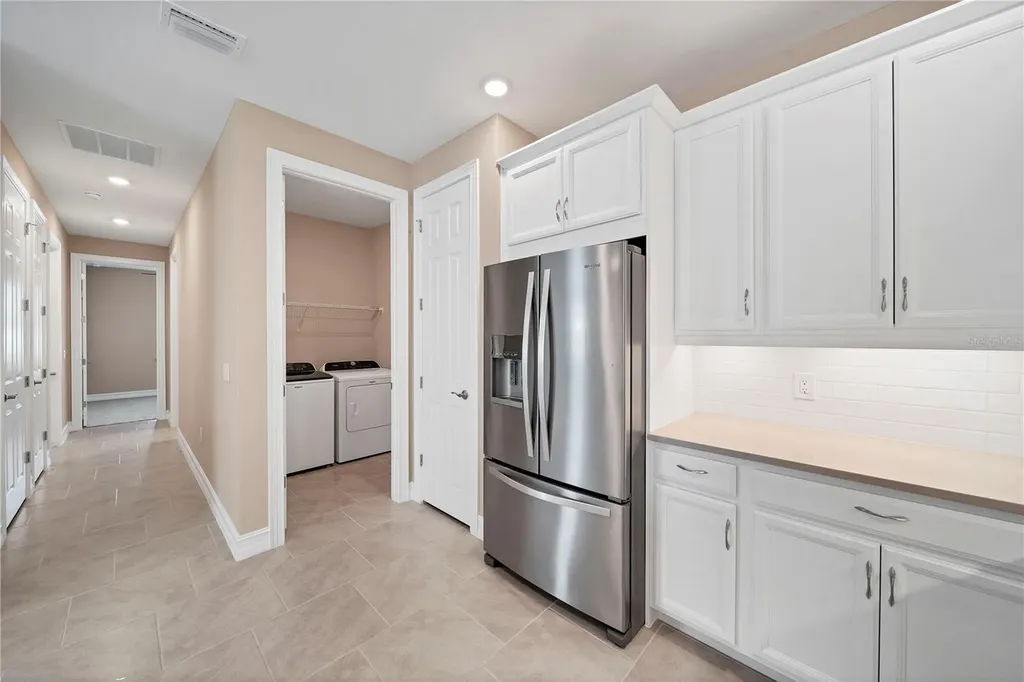 305 Ibiza Loop Venice FL 34292
