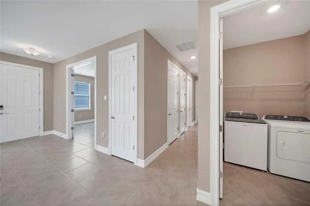 305 Ibiza Loop Venice FL 34292
