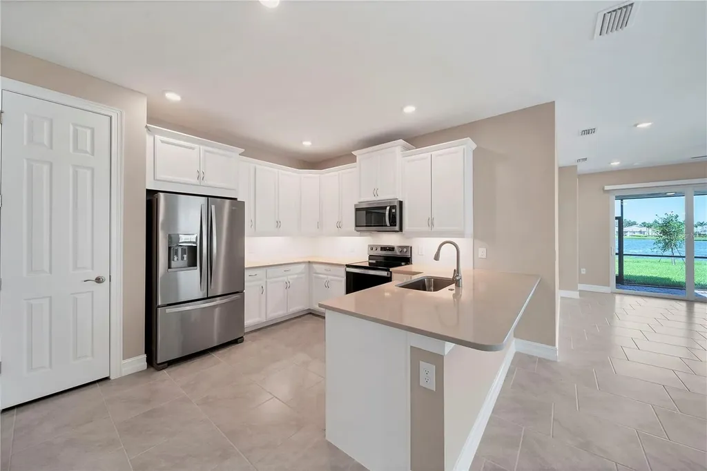 305 Ibiza Loop Venice FL 34292