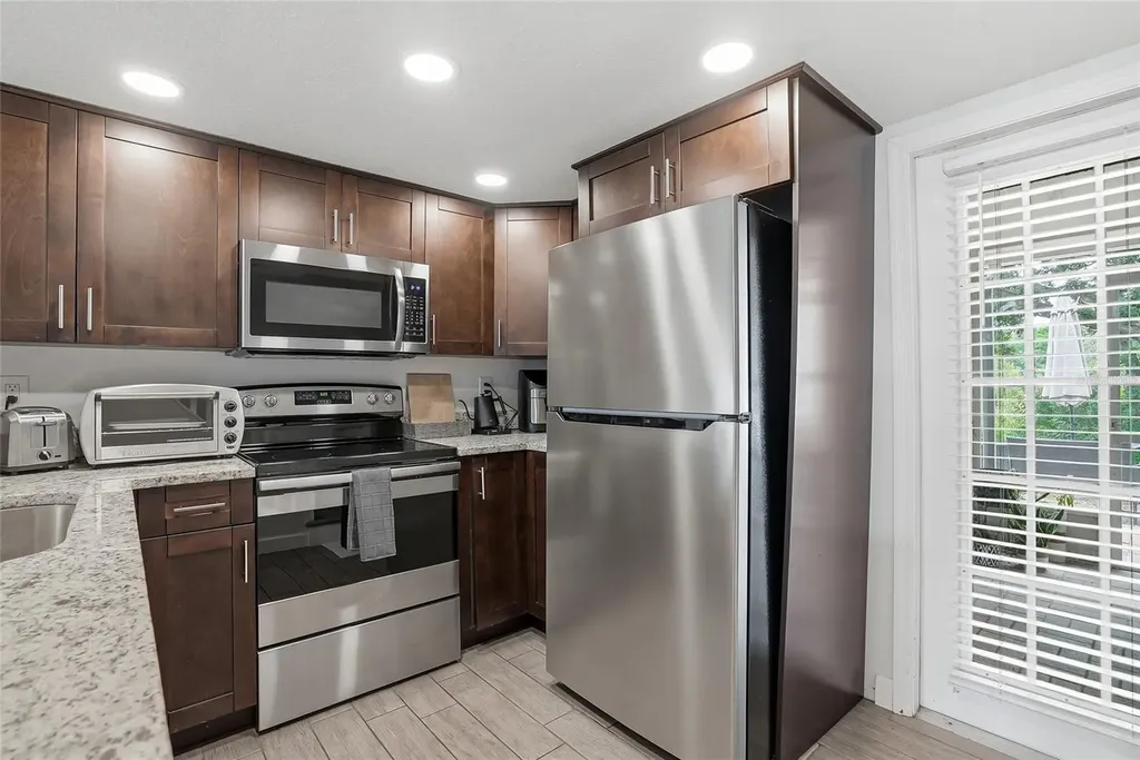 2209 Fletchers Point Circle Tampa FL 33613