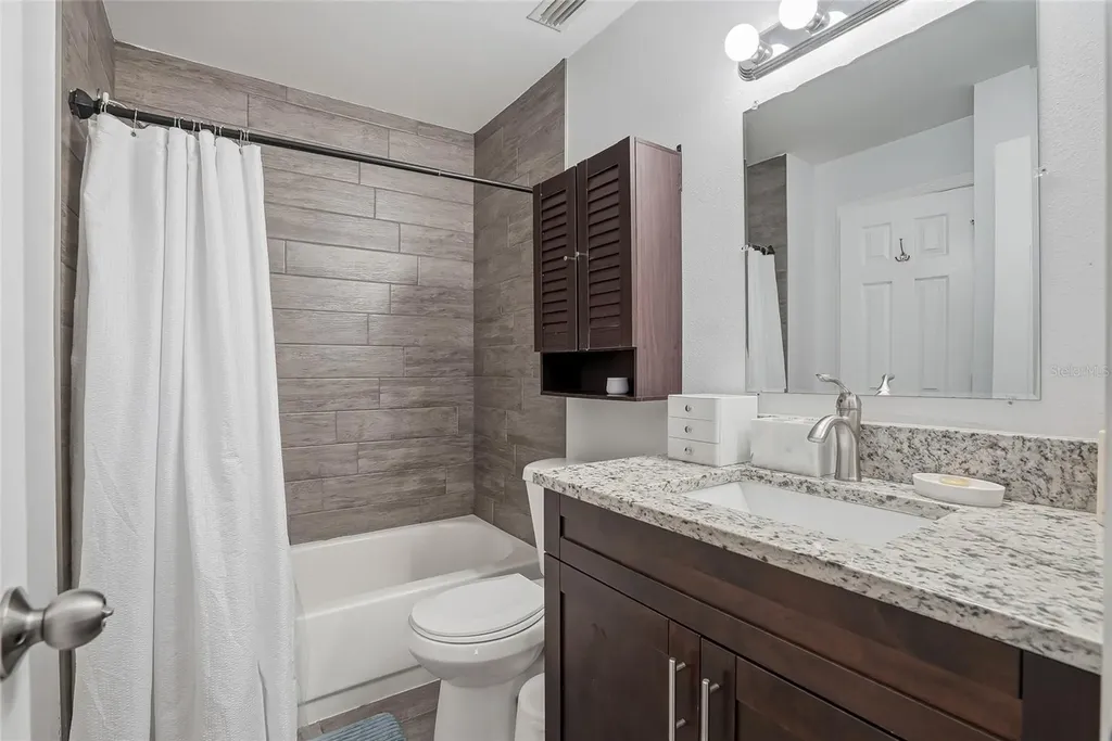 2209 Fletchers Point Circle Tampa FL 33613