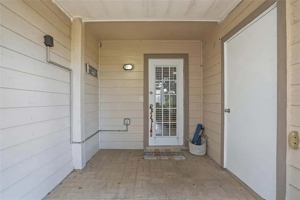 2209 Fletchers Point Circle Tampa FL 33613