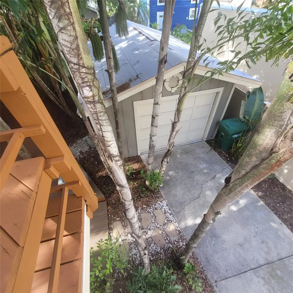 2916 W Bay Court Avenue Tampa FL 33611