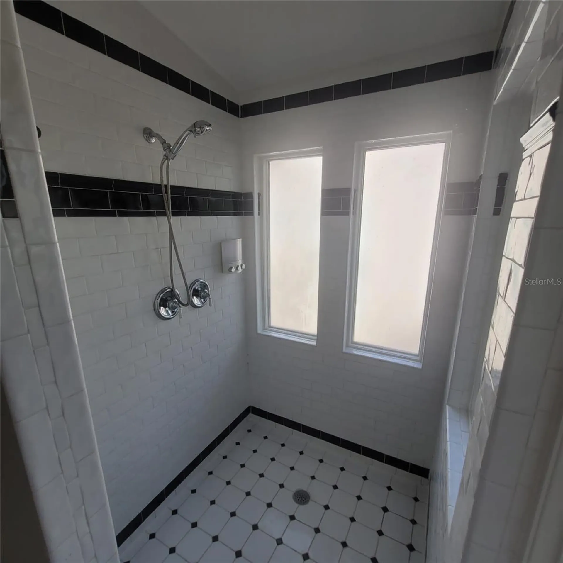 2916 W Bay Court Avenue Tampa FL 33611