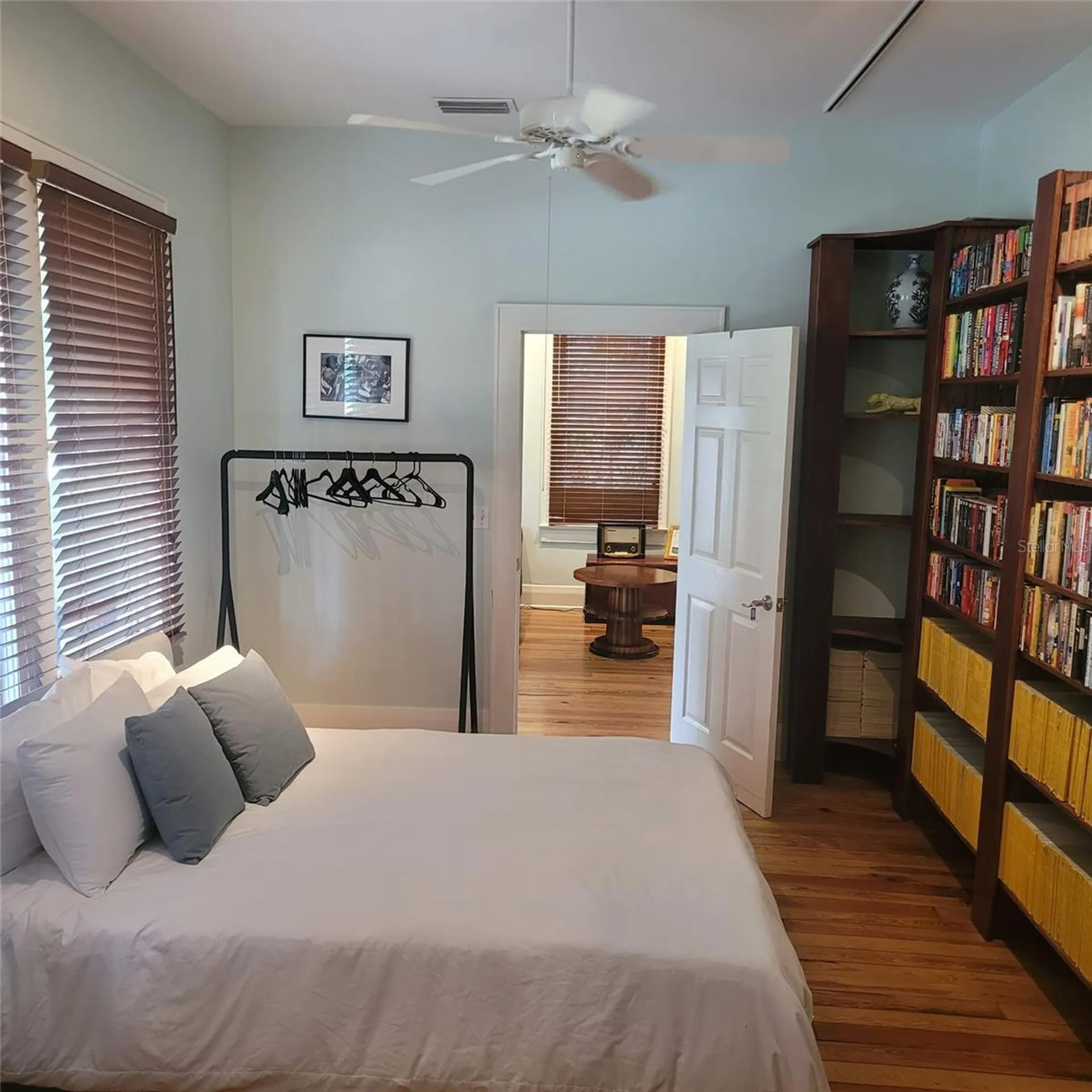 2916 W Bay Court Avenue Tampa FL 33611