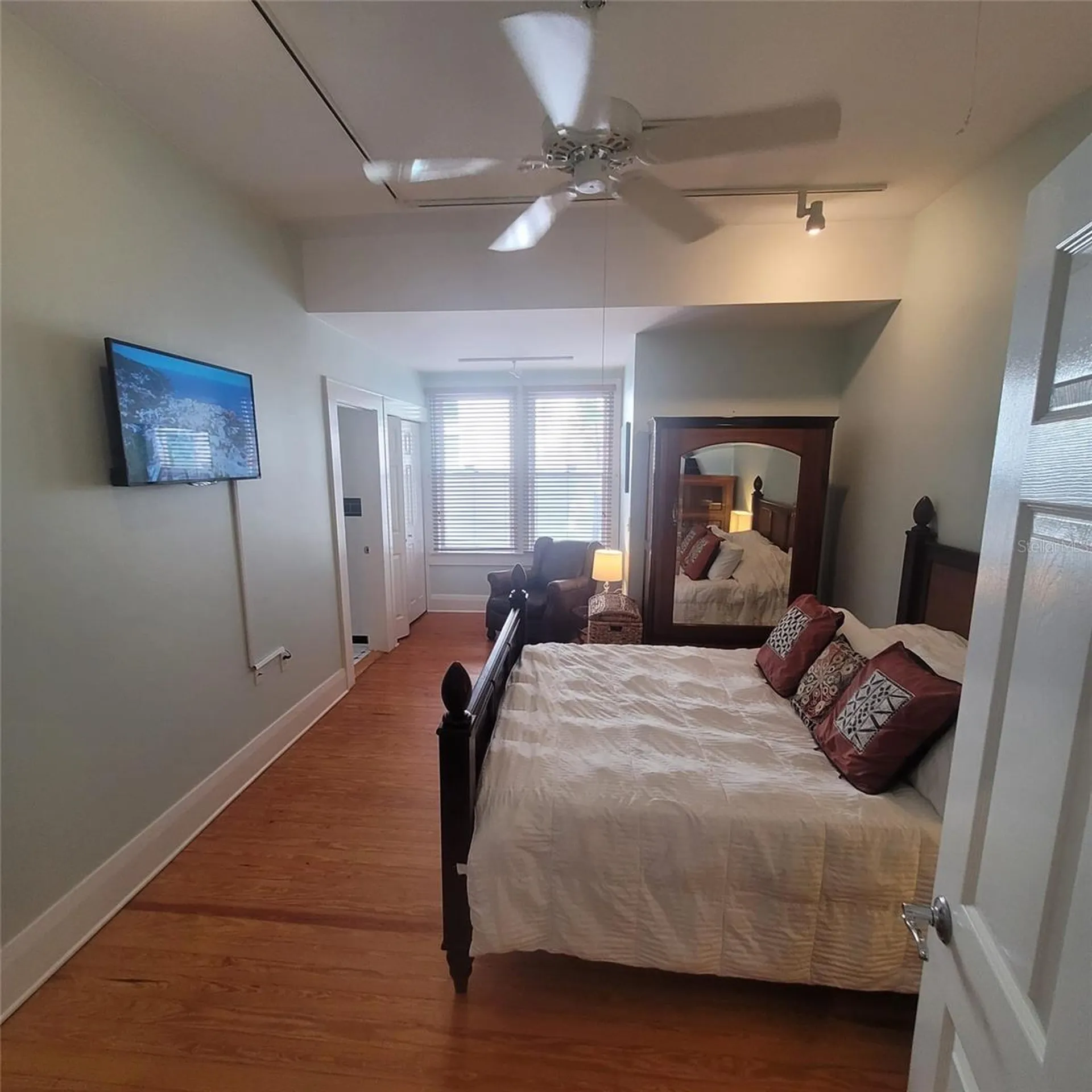 2916 W Bay Court Avenue Tampa FL 33611